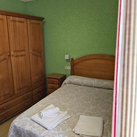 Hostal Restaurante San Carlos Barrio de San Carlos Екстер'єр фото