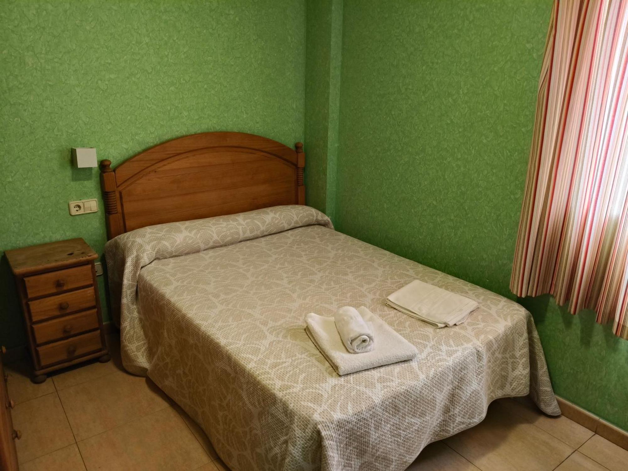 Hostal Restaurante San Carlos Barrio de San Carlos Екстер'єр фото
